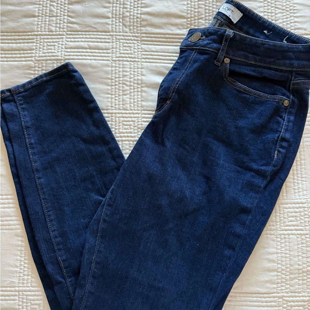 Loft, Curvy Skinny, Size 4, Dark Wash